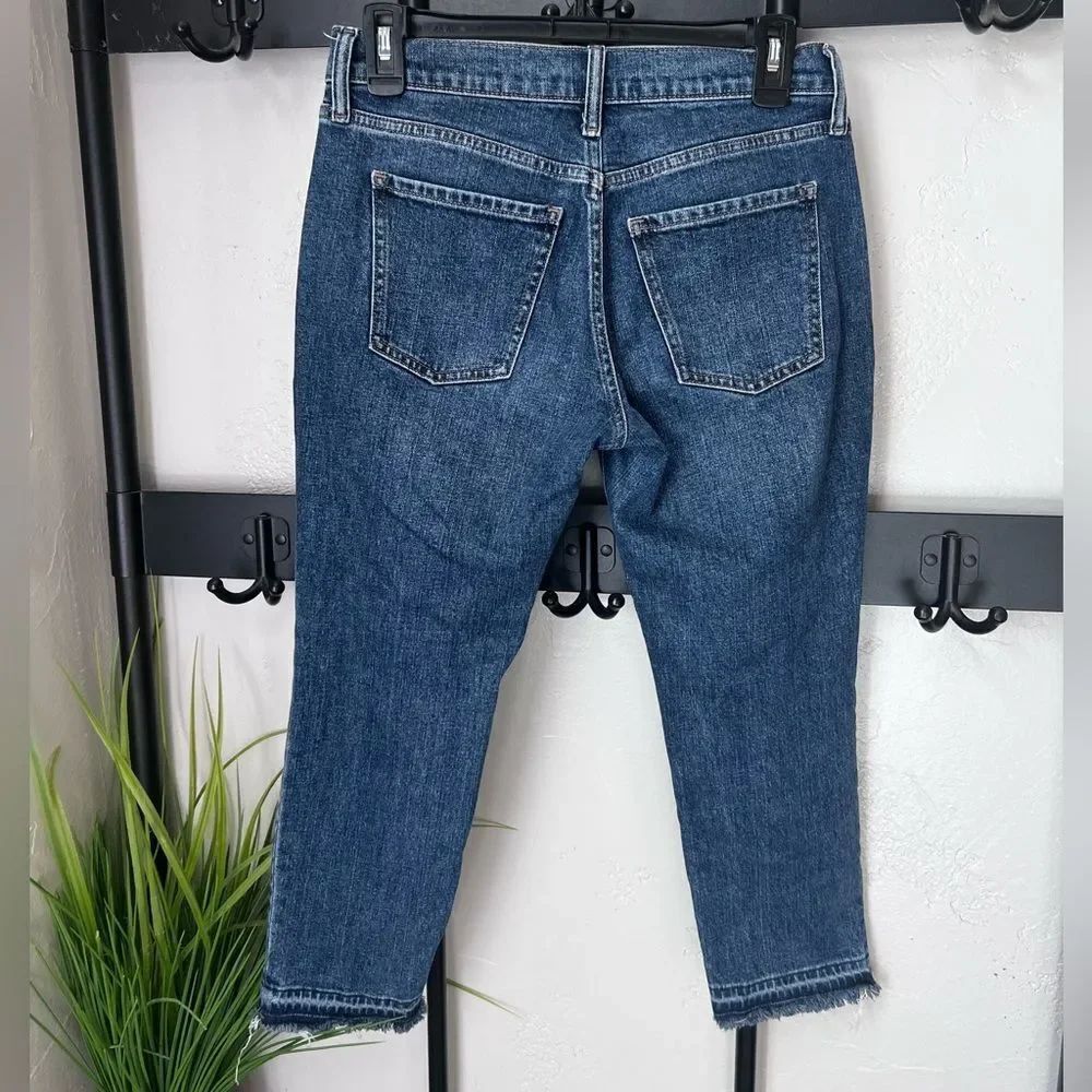 Old Navy Mid-rise boyfriend Capri Denim Jeans Size 0 Petite - Picture 4 of 14